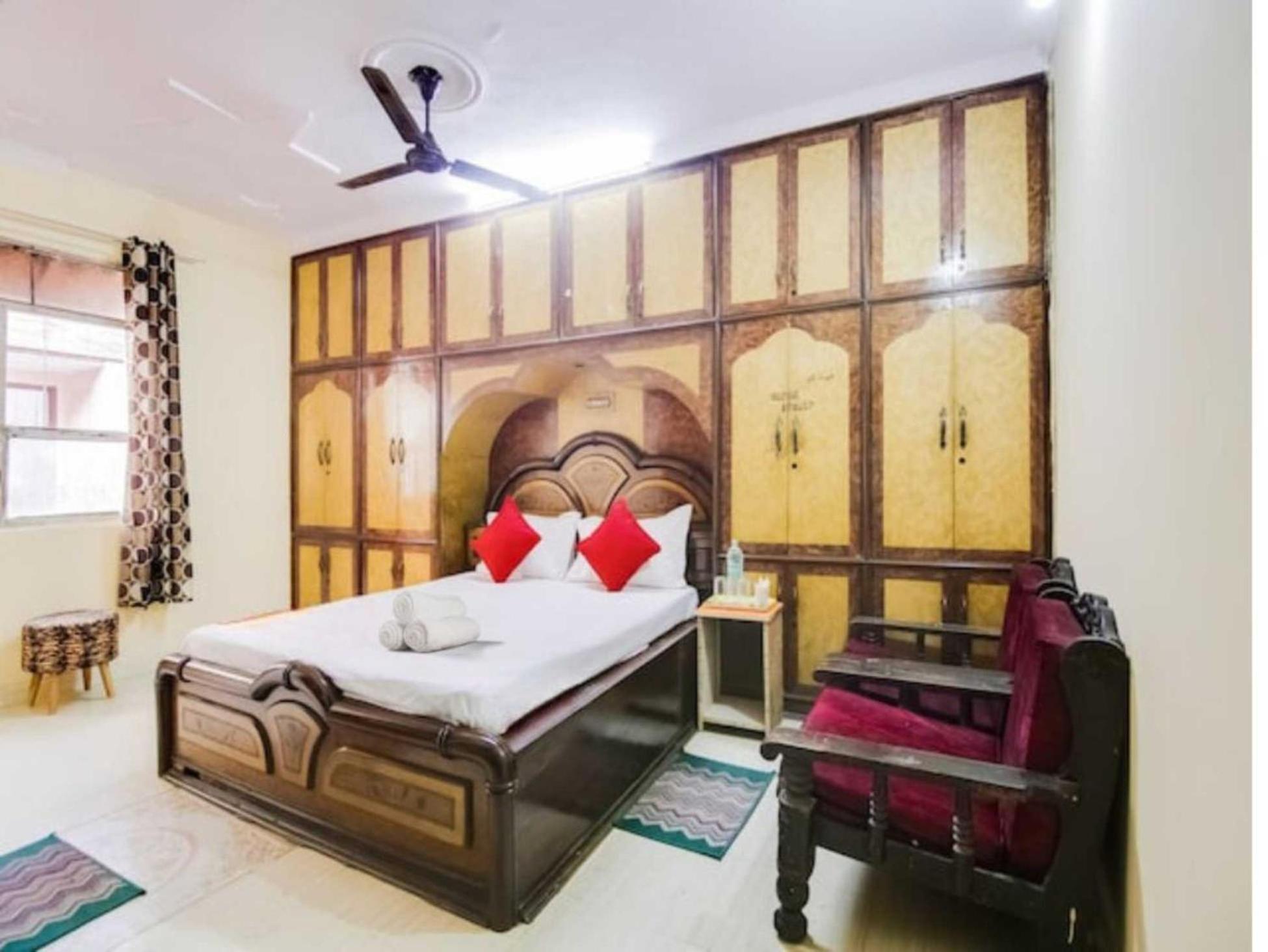 Hotel O Smart View New Delhi Exteriör bild